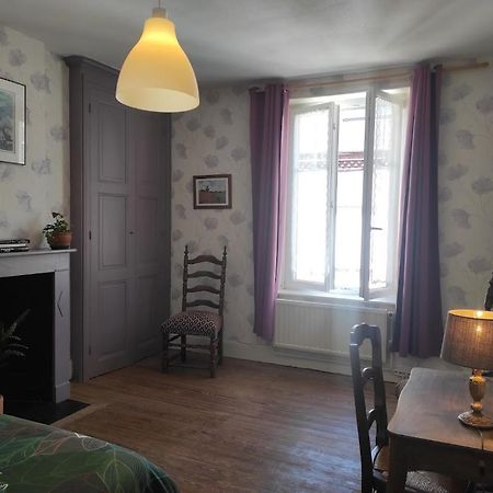 Cour Et Jardin Revin (Ardennes) Exterior foto