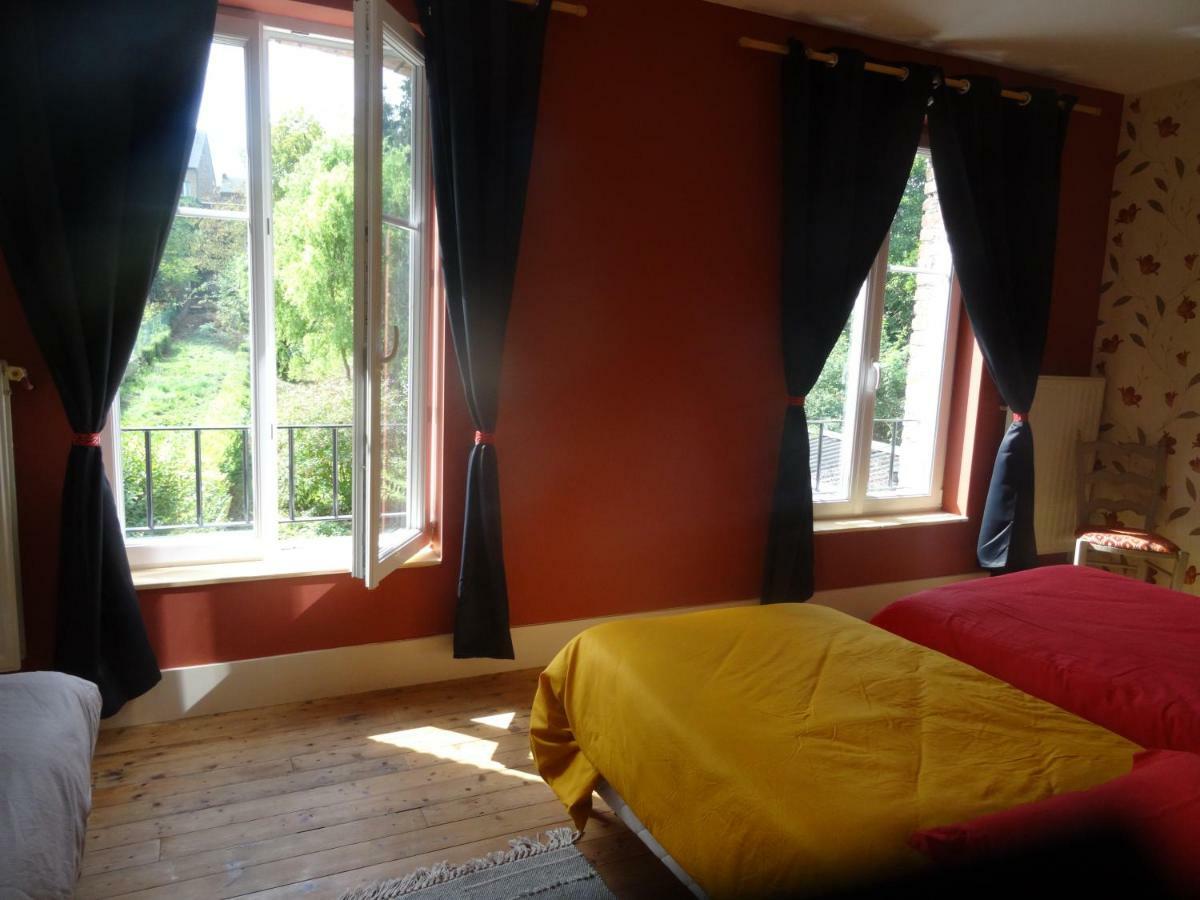 Cour Et Jardin Revin (Ardennes) Exterior foto